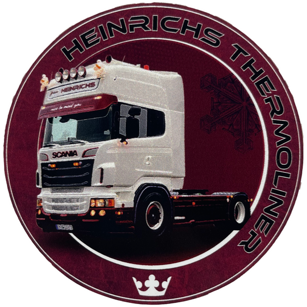LKW von Frau Heinrichs als Aufkleber auf rotem Untergrund
