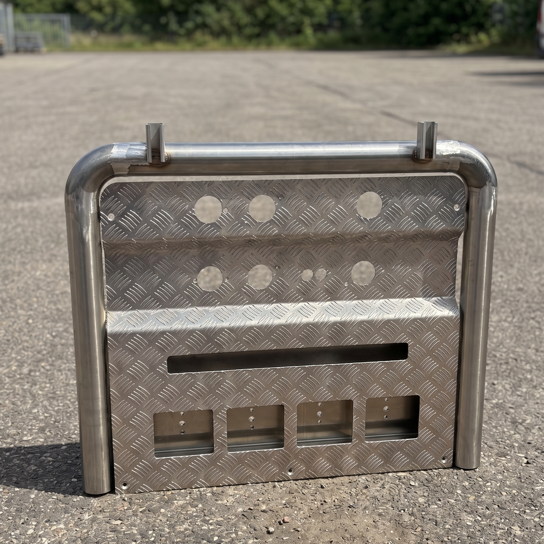 Galgen mit passender LED-Light Bar für Scania NextGen