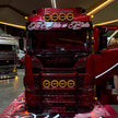 Scania 142er Toplampe in Rot/ Orange