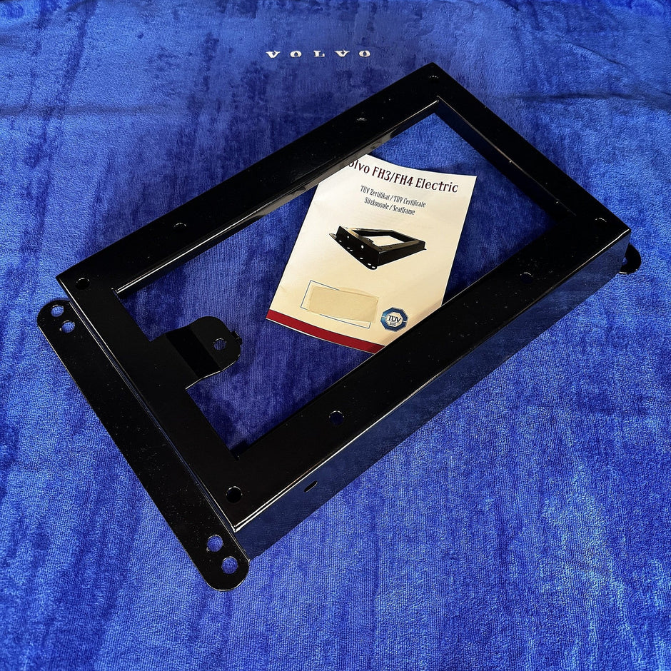 deep Volvo center console with TÜV approval