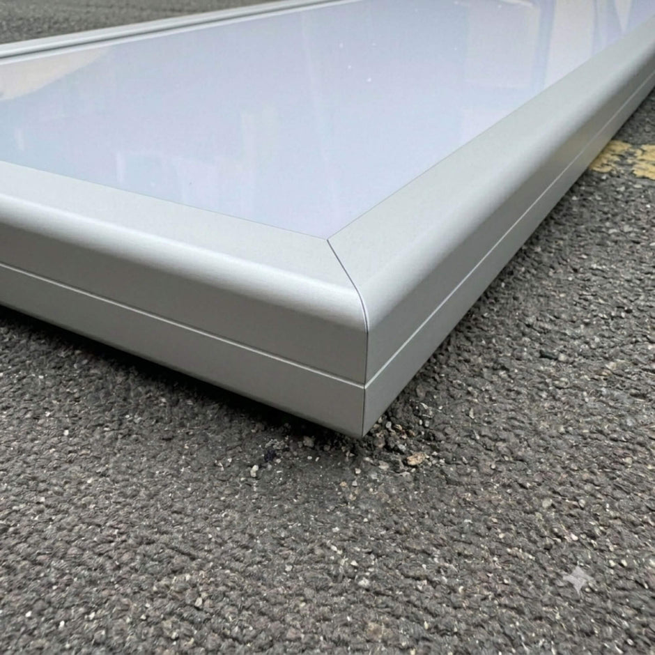 Flaches LED Leuchtschild für LKW