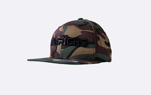 Bild zeigt Snapback Heinrichs 3D Stick Camo von vorn