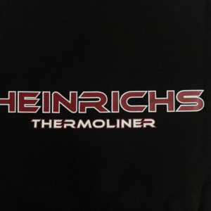 Bild von der Rückseite des Hoodies wo der Schriftzug Heinrichs Themroliner zu sehen ist.