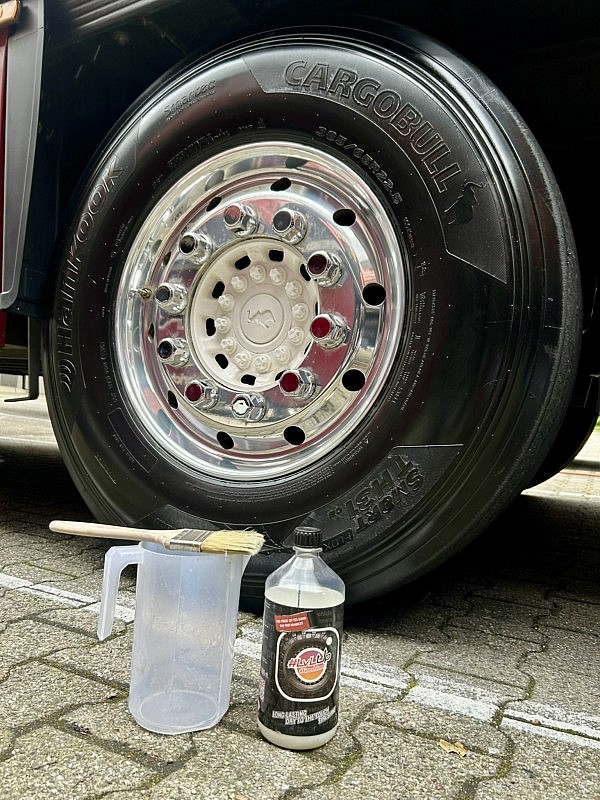 LvLUp Tireshine – 1000 ml - Deine Reifen in einem glänzenden und gepflegten Design